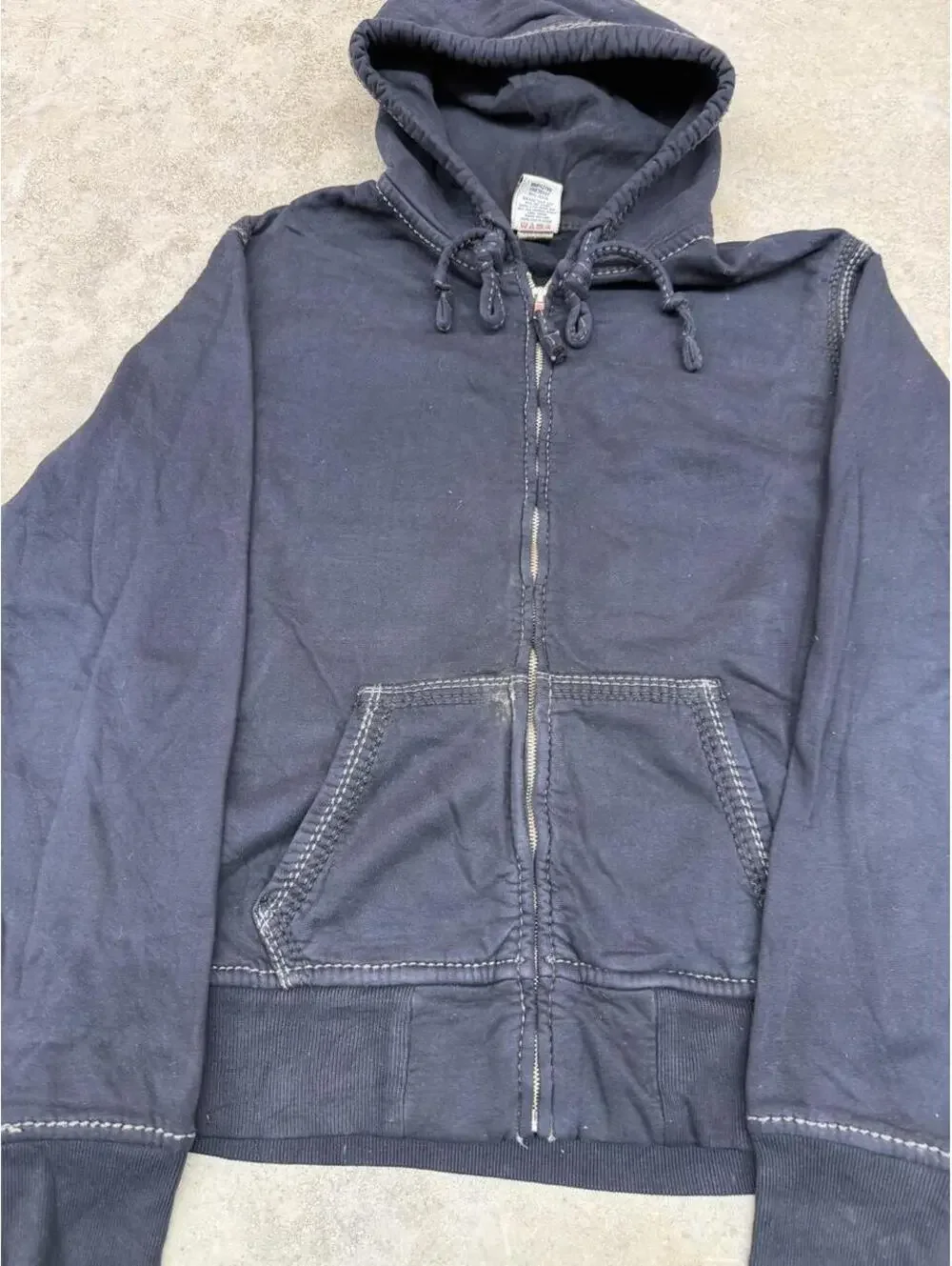 vintage true religion black heavyweight zip up hoodie size medium HAS STAIN